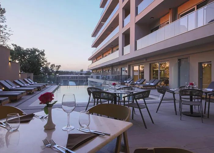 Poseidon Beach Resort - 5-Star Luxury Experience, Premium Full Board, Ev Station