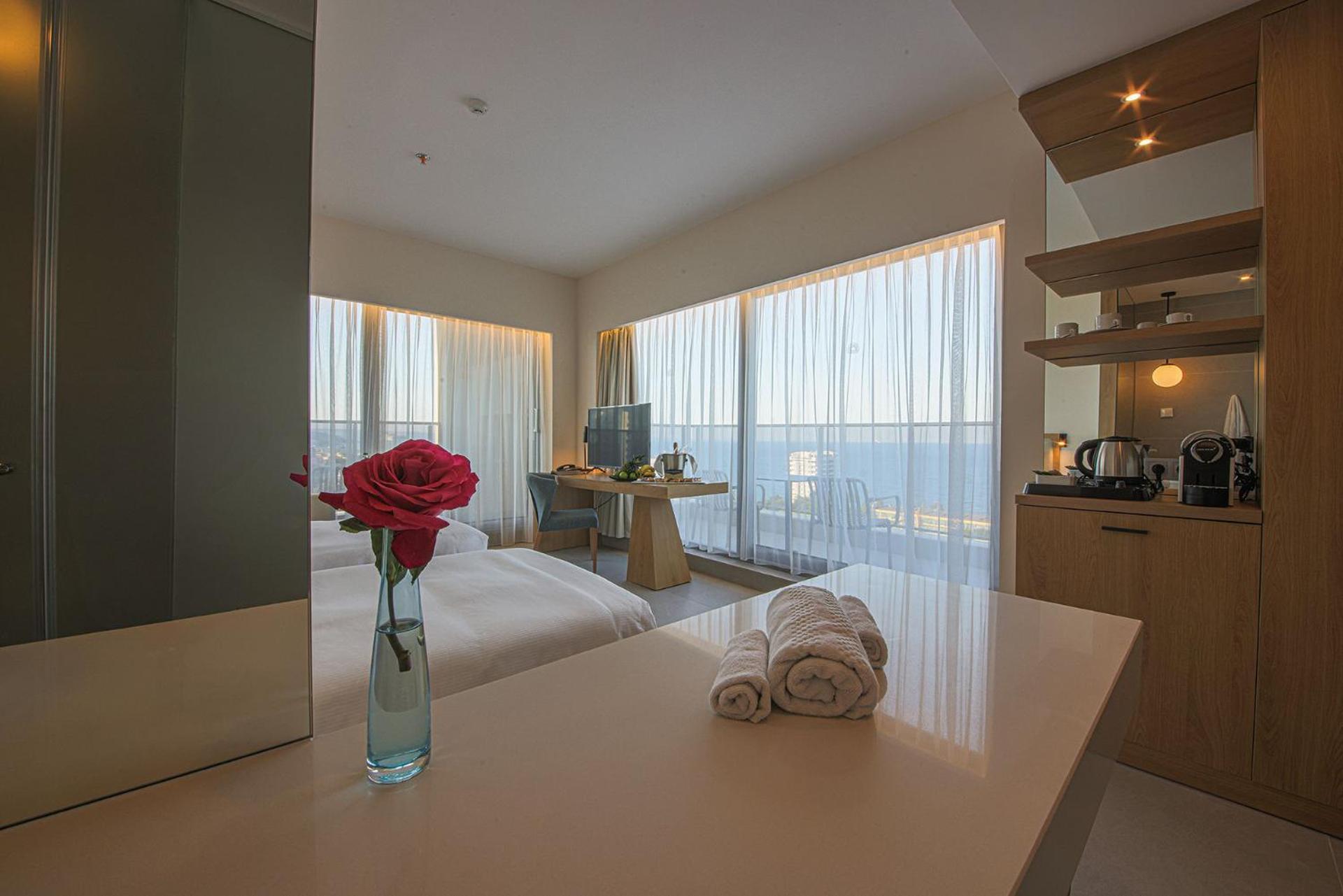 Poseidon - 5-star Luxury Experience, Premium Full Board Hotel Golden Sands