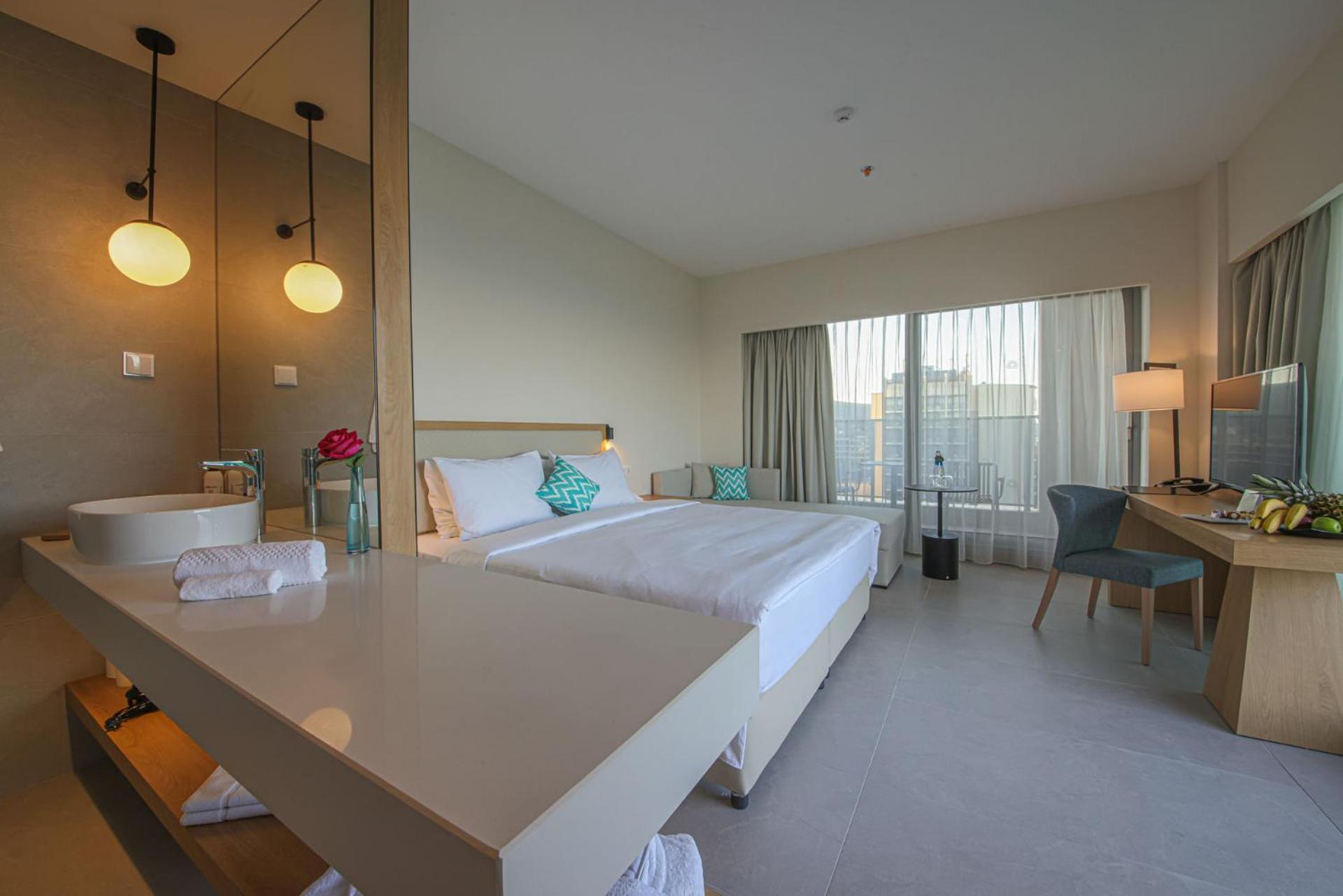 Poseidon - 5-star Luxury Experience, Premium Full Board Hotel Złote Piaski